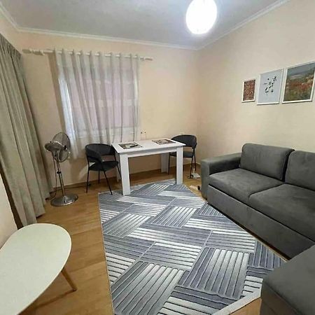 Apartment In The City Center Тирана Екстер'єр фото