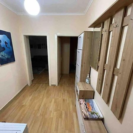 Apartment In The City Center Тирана Екстер'єр фото